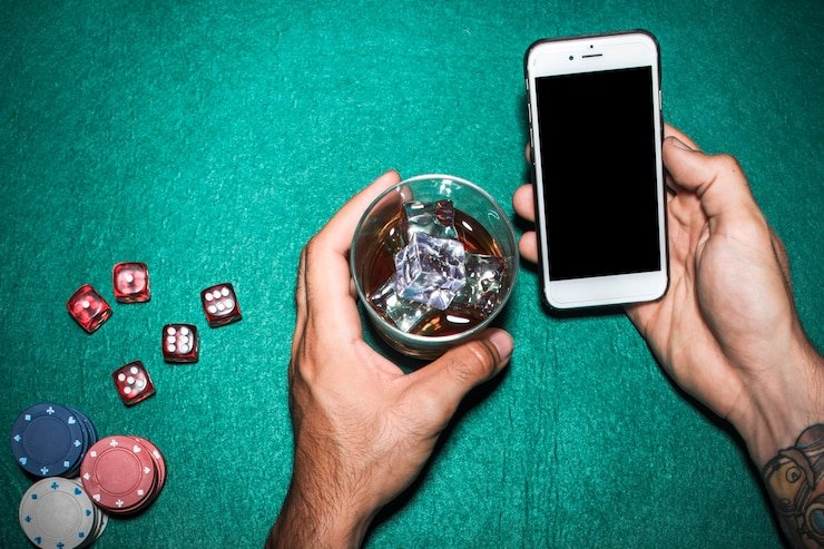 Pemain terhibur dengan berbagai pilihan game slot dan casino online profesional